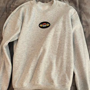 Crew neck embroidered